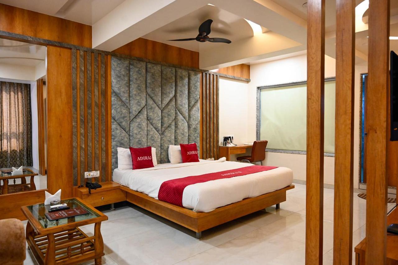 Hotel Adiraj Residency Navi Mumbai Exterior foto