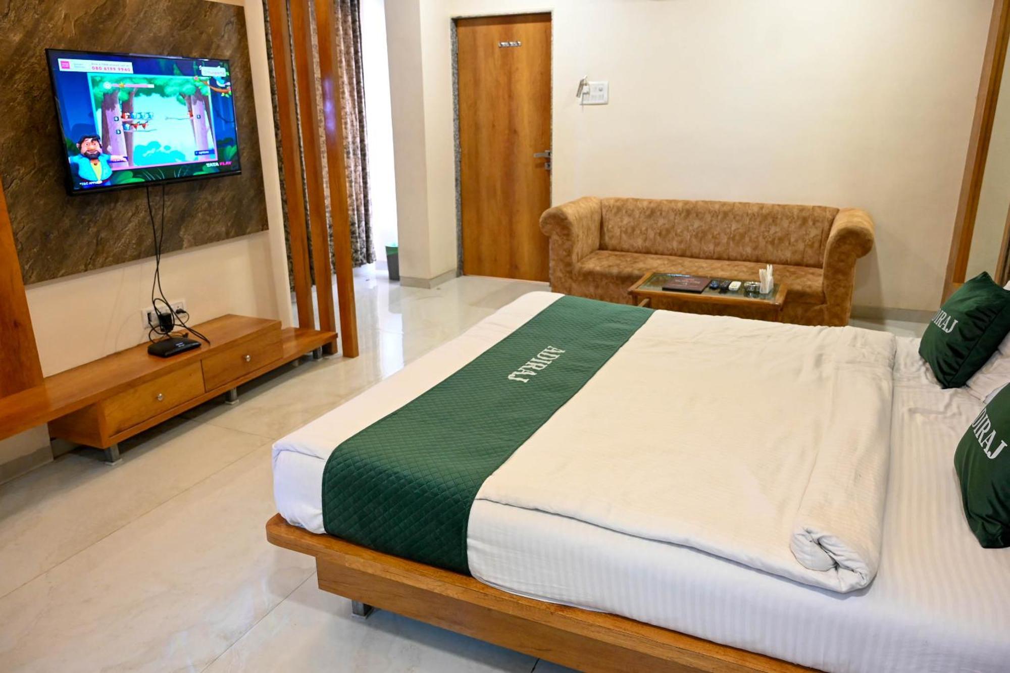Hotel Adiraj Residency Navi Mumbai Exterior foto