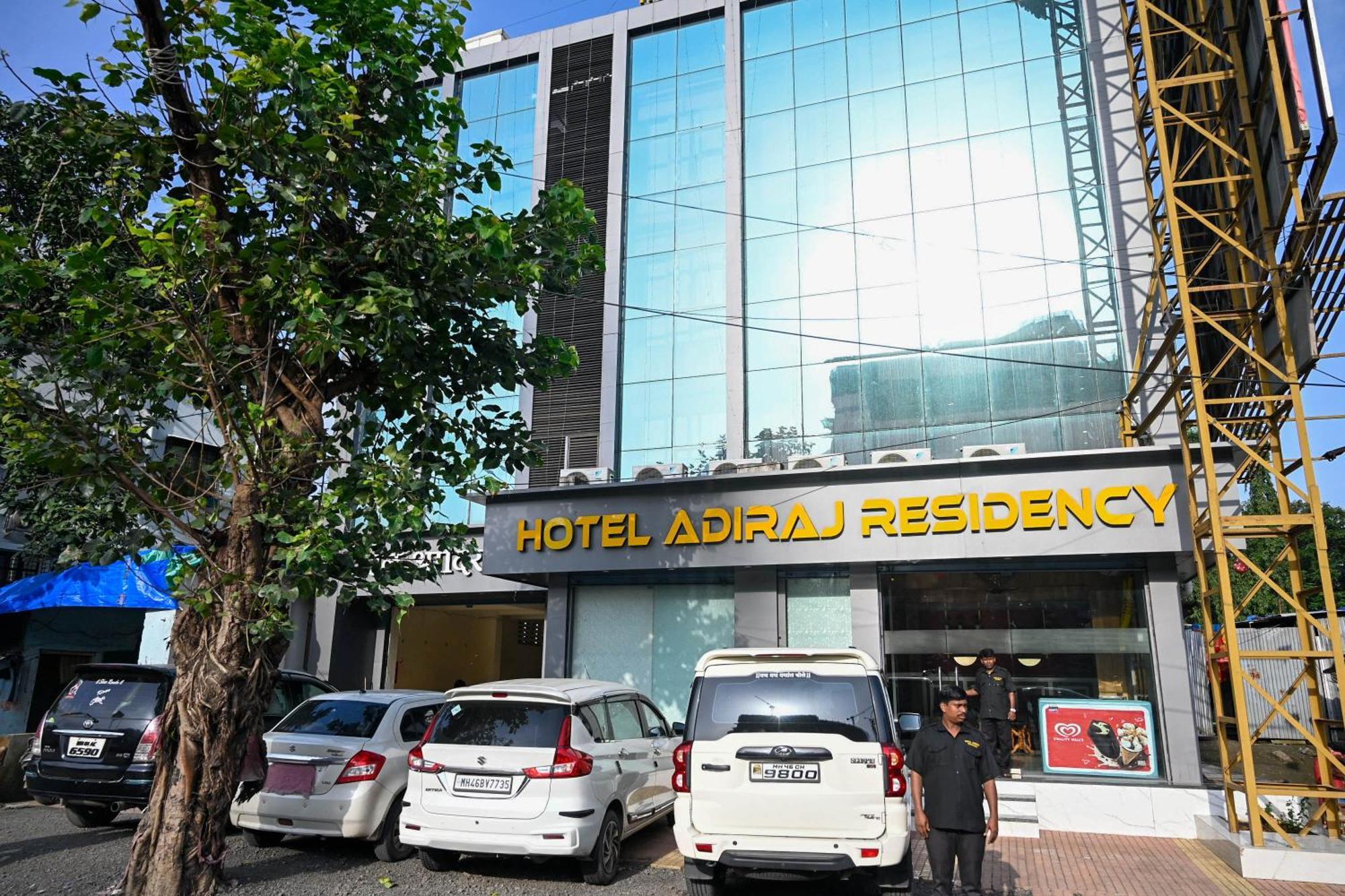 Hotel Adiraj Residency Navi Mumbai Exterior foto